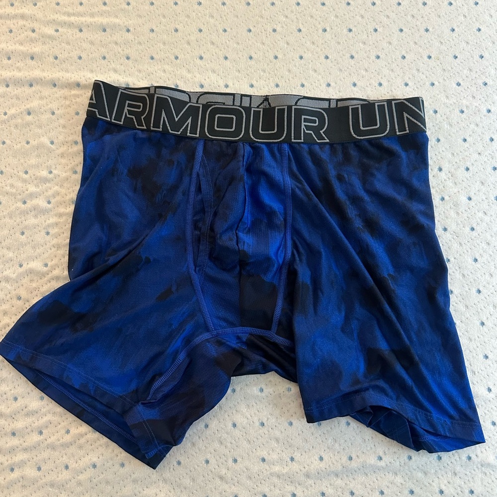 Under Armour Men's Black and Blue Boxer Briefs